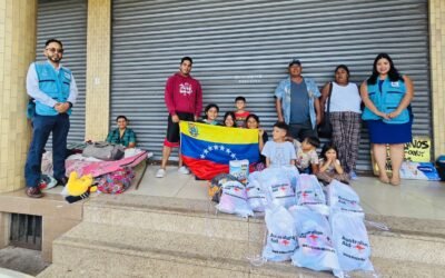 Entrega de kits humanitarios
